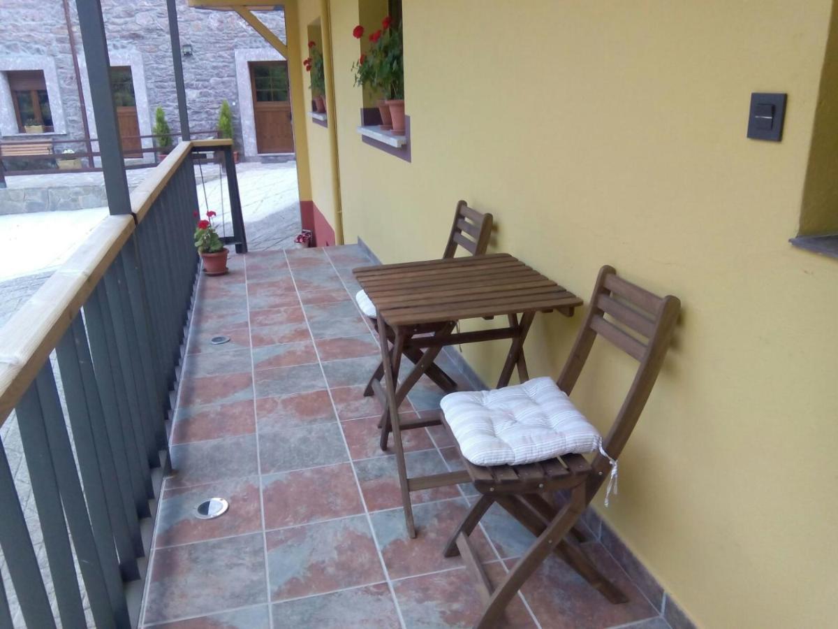 Apartamentos Rurales La Veiga La Riera  Dış mekan fotoğraf